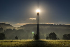 Er leuchtet wieder - der Fernsehturm in Dresden