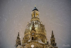 Frauenkirche Dresden im Schnee