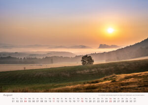 Sonnenaufgang über den Schrammsteinen - Kalender 2019 August