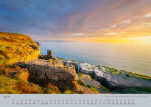Atemberaubender Sonnenuntergang im Pembrokeshire Nationalpark in Wales Magie der Reise - Landschaftskalender 2027